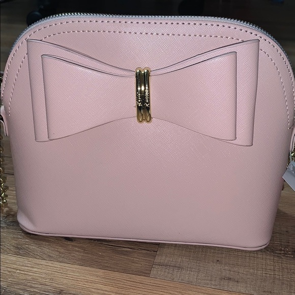Betsey Johnson Blush Pink Bow Dome Crossbody Purse - Picture 2 of 6